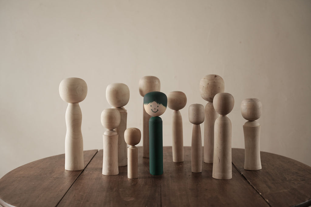 ペイントで伝統を遊ぶ、こけしリデザイン体験