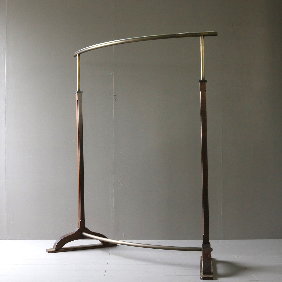 ハンガーラックの通販ならヴィンテージ・アンティーク什器家具のuragami