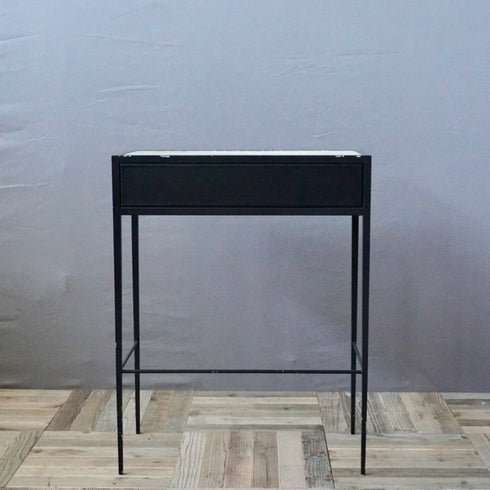 0457 サイドテーブル