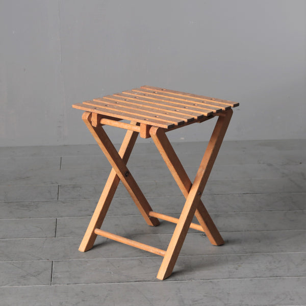 0237 アンティーク折りたたみチェア