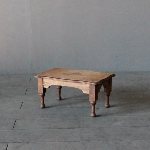 0257 アンティークディスプレイ台