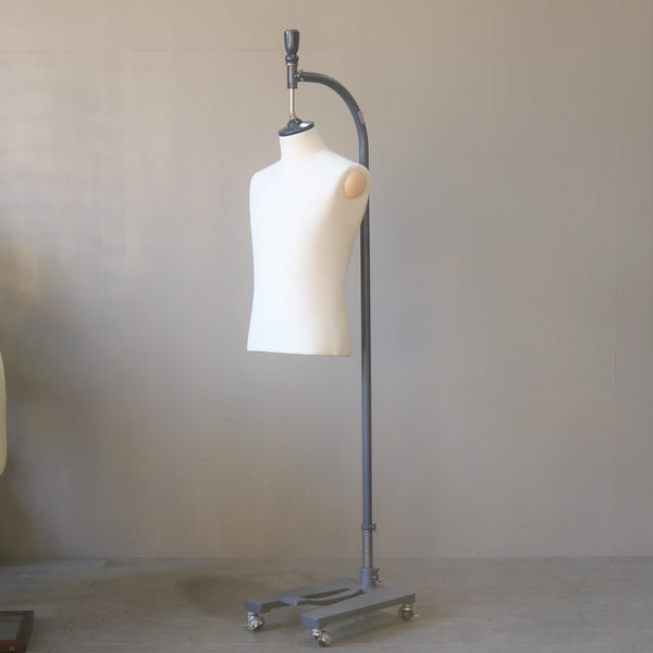 0280 吊り下げ式 トルソ メンズ キャスター付き 什器