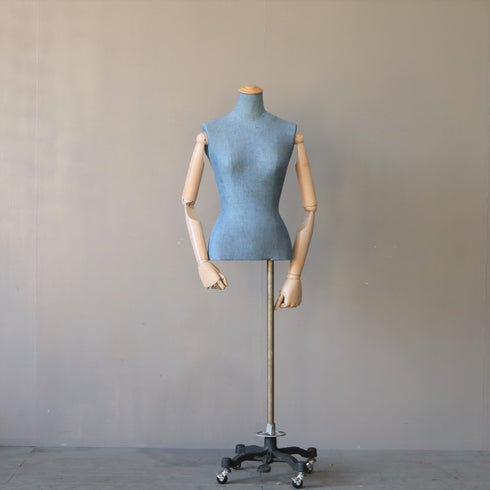 0287 トルソ 青 レディース キャスター付き 什器