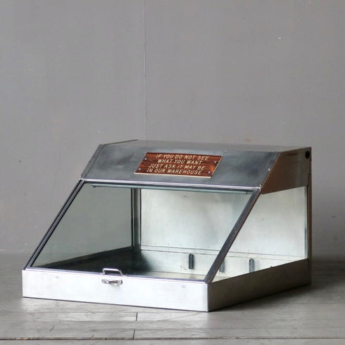 0310 ショーケース