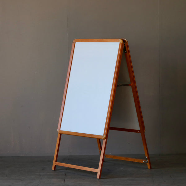 0340 メニュースタンド