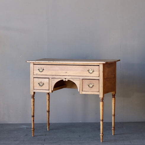 0382 アンティークテーブル