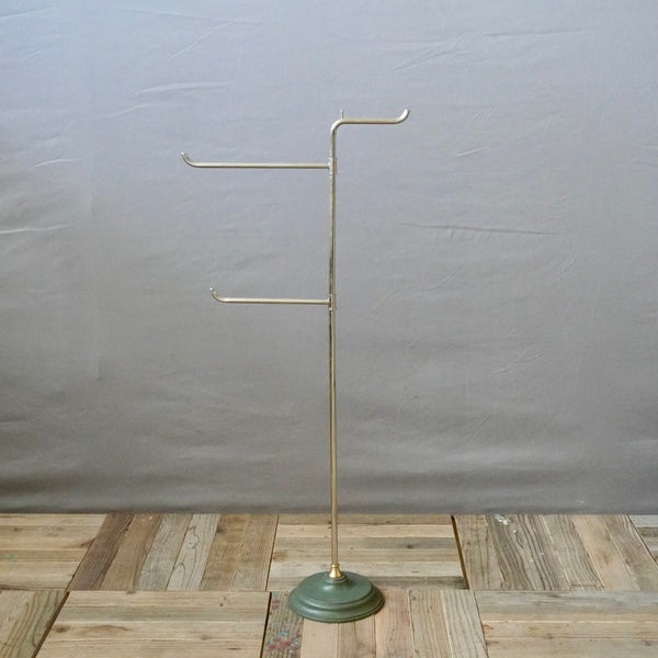 0537 スタンドラック 高さ106㎝ 幅20㎝ 奥行き47㎝