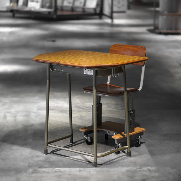 Y-10 学校机アップサイクルテーブル