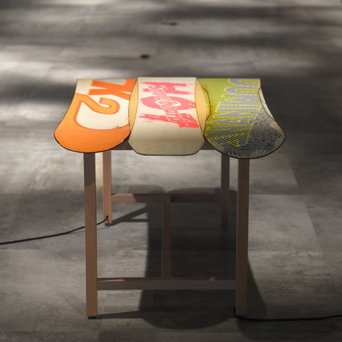 Y-23 スノーボードテーブル コンセント付き