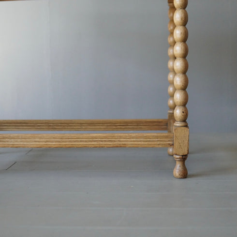 0037 アンティークテーブル