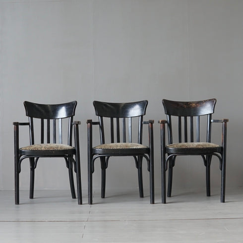 0041 アンティークアームチェア THONET