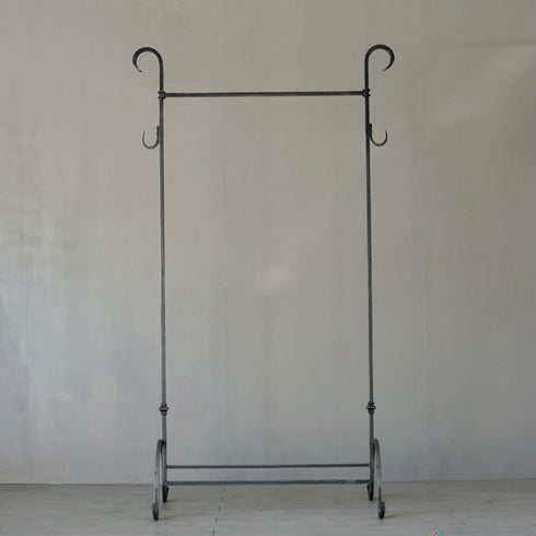 0084 ハンガーラック