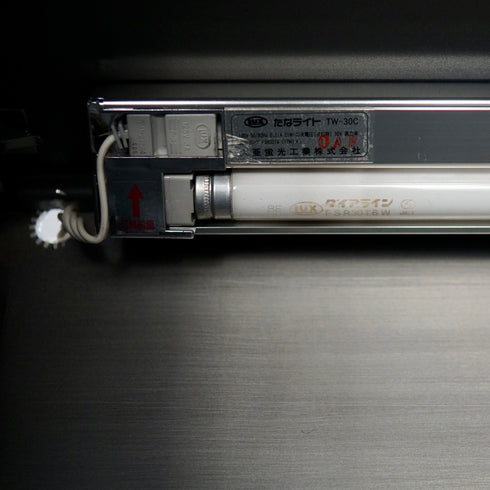 0100 ヴィンテージメタルシェルフ ライト付き