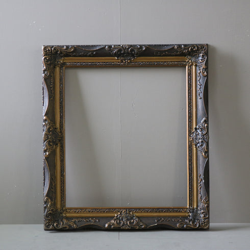 G555 額縁 高さ78㎝ 幅70㎝ 奥行6㎝