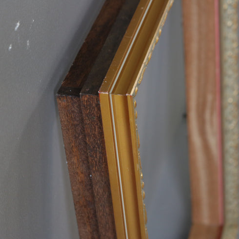 G556 額縁 高さ79㎝ 幅65㎝ 奥行9㎝