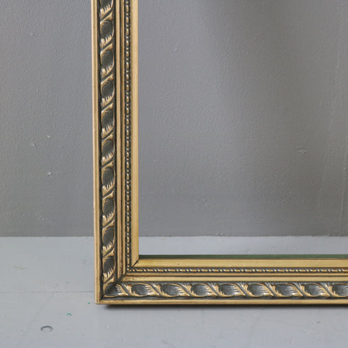 G557 額縁 高さ67㎝ 幅60㎝ 奥行6㎝