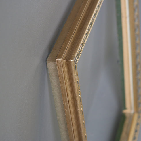 G557 額縁 高さ67㎝ 幅60㎝ 奥行6㎝