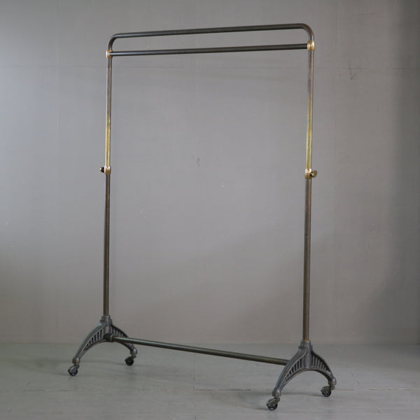 A566 ハンガーラック 伸縮 真鍮×アイアン キャスター付き 什器 高さ139㎝ 幅152㎝ 奥行50㎝