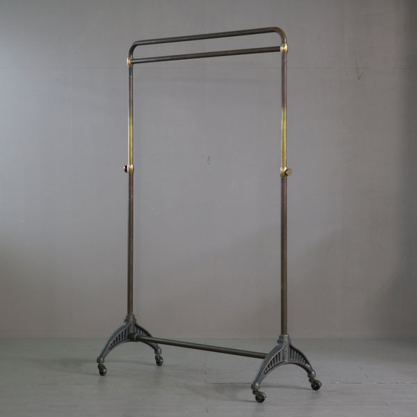 A567 ハンガーラック 伸縮 真鍮×アイアン キャスター付き 什器 高さ139㎝ 幅122㎝ 奥行50㎝