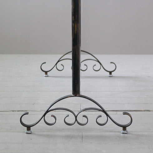 A568 ハンガーラック 伸縮 金属製 什器 高さ145㎝ 幅123㎝ 奥行41㎝