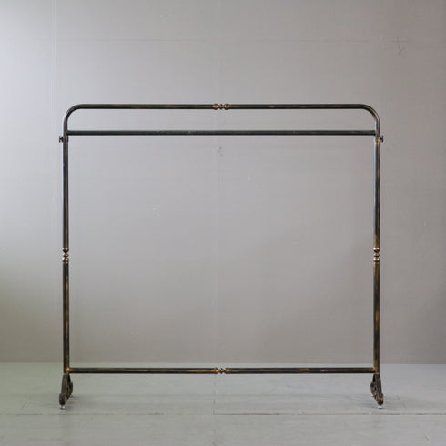 A574 ハンガーラック 伸縮 金属製 什器 高さ144㎝ 幅153㎝ 奥行41㎝