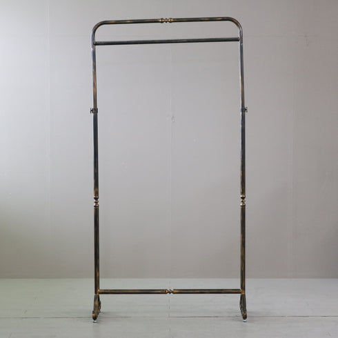 A575 ハンガーラック 伸縮 金属製 什器 高さ144㎝ 幅93㎝ 奥行41㎝