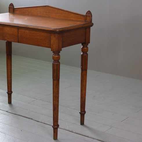 C579 アンティークデスク 輸入家具 木製 高さ94㎝ 幅91㎝ 奥行45㎝