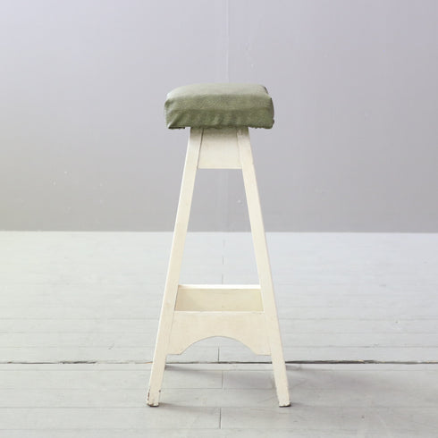 C588 レザースツール 木製 輸入家具 高さ54㎝ 幅33㎝ 奥行25㎝