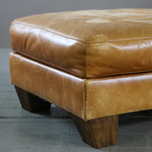 C176 オットマン ソファ レザー 高さ38㎝ 幅75㎝ 奥行64㎝