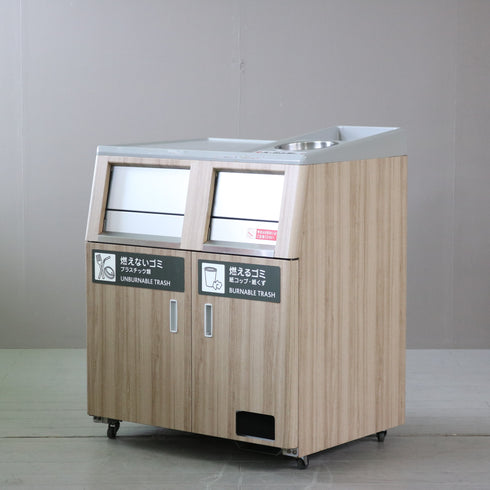 C598 業務用ダストボックス 金属製 キャスター付き 高さ103㎝ 幅84㎝ 奥行65㎝