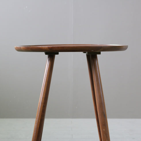 C600 サイドテーブル 木製 什器 高さ58㎝ 幅44㎝ 奥行44㎝