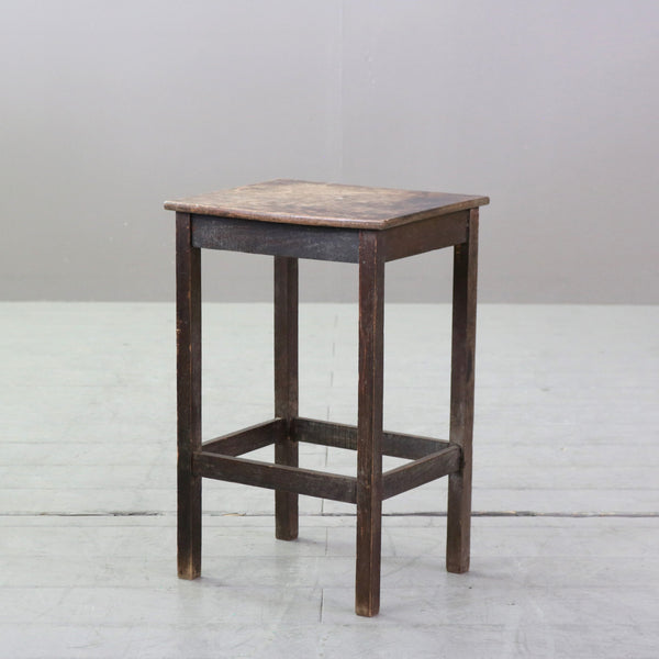 C602 アンティークスツール 木製 輸入家具 高さ50㎝ 幅32㎝ 奥行27㎝