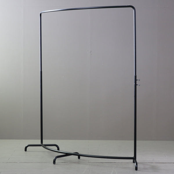 A608 ラウンドハンガーラック 黒 金属製 伸縮 什器 高さ126㎝ 幅174㎝ 奥行き60㎝