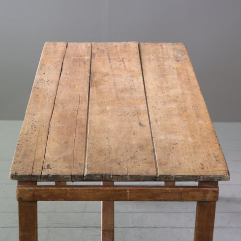 C614 アンティーク折り畳みテーブル 木製 輸入家具 高さ76㎝ 幅137㎝ 奥行き65㎝