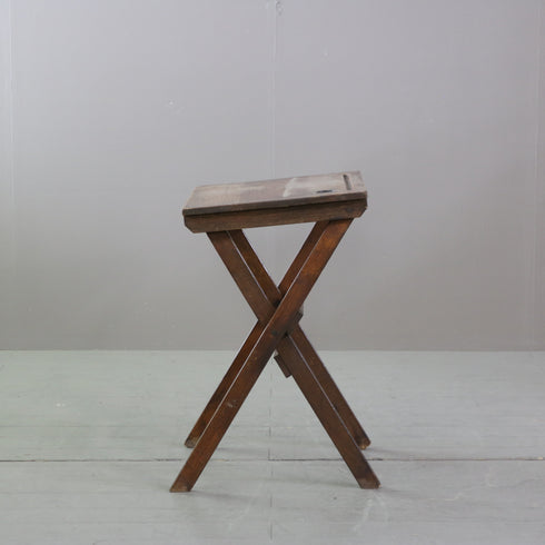 C615 アンティークスクールデスク 木製 輸入家具 高さ75㎝ 幅60㎝ 奥行き45㎝