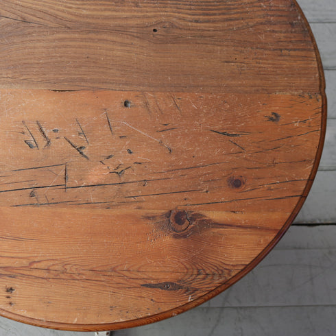 C618 ダイニング丸テーブル 木製 什器 高さ69㎝ 幅74㎝ 奥行き74㎝