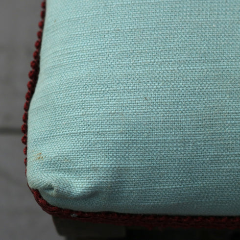 C625 布フットスツール 木製 輸入家具 高さ18㎝ 幅30㎝ 奥行き25㎝