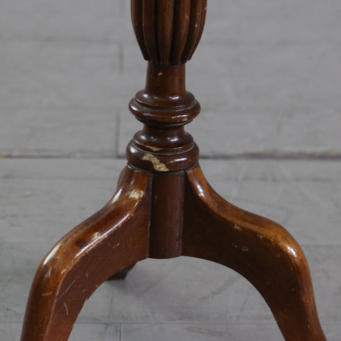 C626 ワインテーブル 木製 輸入家具 高さ51㎝ 幅34㎝ 奥行き31㎝