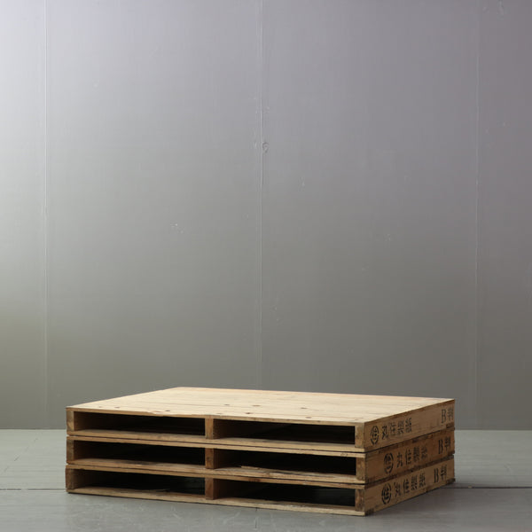 木製パレット 高さ10㎝ 幅108㎝ 奥行き77㎝ 【C780】