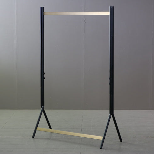 A634 ハンガーラック 伸縮 金属製 什器 高さ137㎝ 幅90㎝ 奥行き38㎝