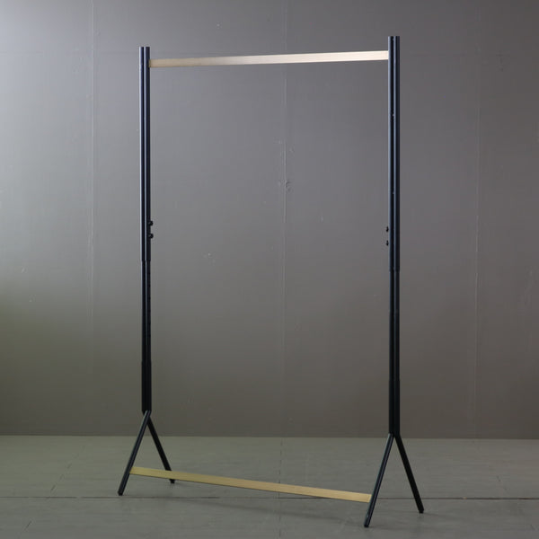 A635 ハンガーラック 伸縮 金属製 什器 高さ137㎝ 幅120㎝ 奥行き38㎝