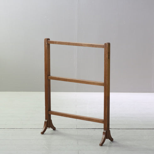 C642 タオルハンガー 木製 輸入家具 高さ80㎝ 幅61㎝ 奥行き19㎝