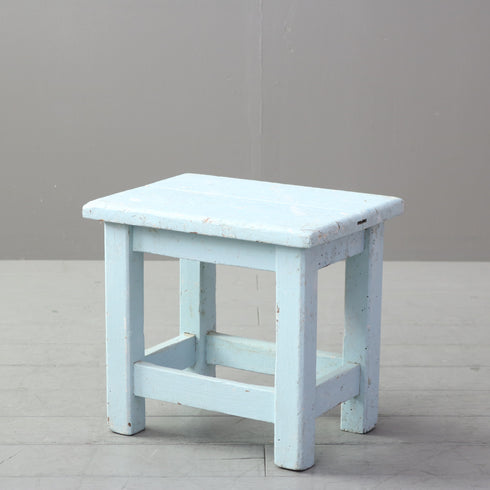 C643スツール 展示台 木製 輸入家具 高さ37㎝ 幅40㎝ 奥行き30㎝