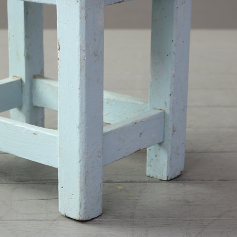 C643スツール 展示台 木製 輸入家具 高さ37㎝ 幅40㎝ 奥行き30㎝