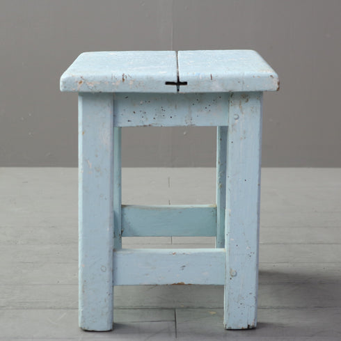 C643スツール 展示台 木製 輸入家具 高さ37㎝ 幅40㎝ 奥行き30㎝