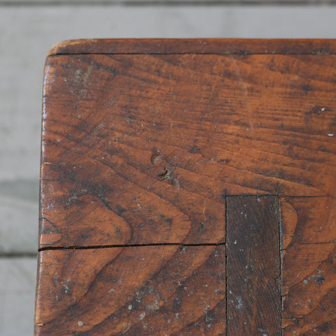 C657 卓上スツール 木製 輸入家具 高さ18㎝ 幅34㎝ 奥行き18㎝