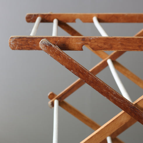 C659 折り畳み式タオルスタンド 木製 輸入家具 高さ140㎝ 幅61㎝ 奥行き47㎝