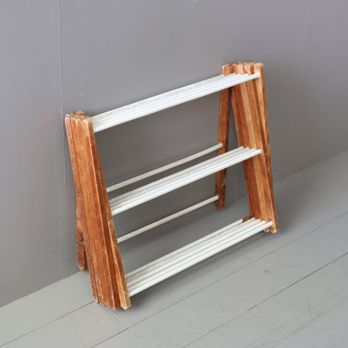 C659 折り畳み式タオルスタンド 木製 輸入家具 高さ140㎝ 幅61㎝ 奥行き47㎝