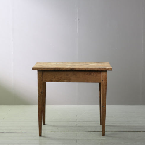 C674 ヴィンテージ テーブル 木製 ドイツ輸入家具 高さ74㎝ 幅84㎝ 奥行き66㎝