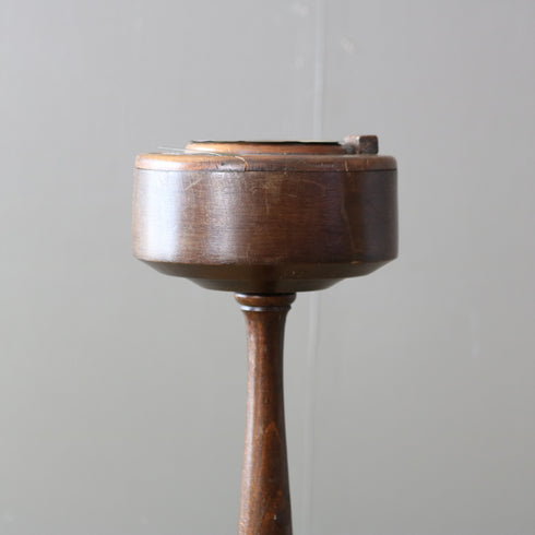 C680 スタンド灰皿 木製 ドイツ輸入家具 高さ59㎝ 幅24㎝ 奥行き24㎝